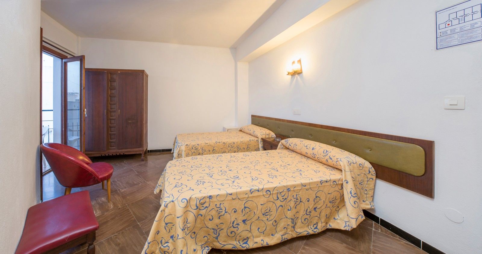 Hostal Alicante Sant Antoni de Portmany Екстериор снимка