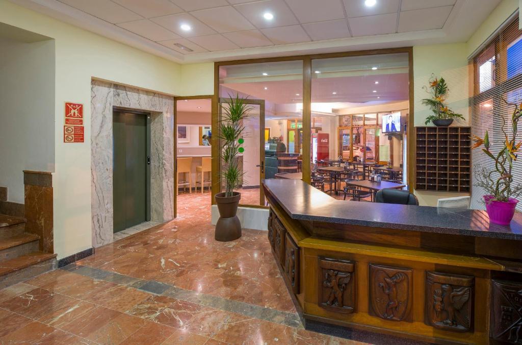 Hostal Alicante Sant Antoni de Portmany Екстериор снимка