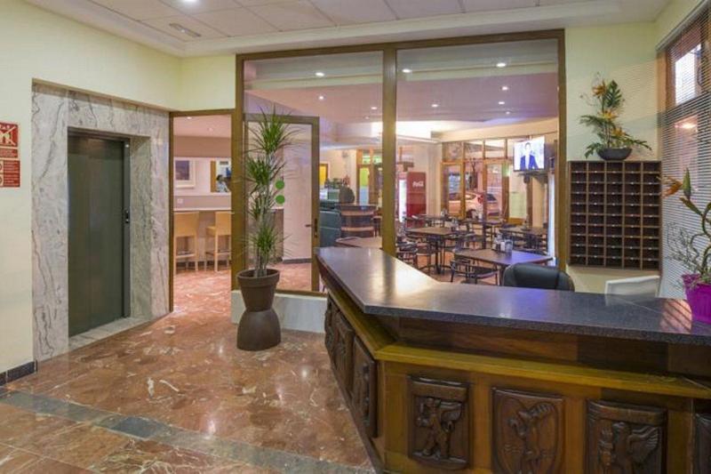 Hostal Alicante Sant Antoni de Portmany Екстериор снимка
