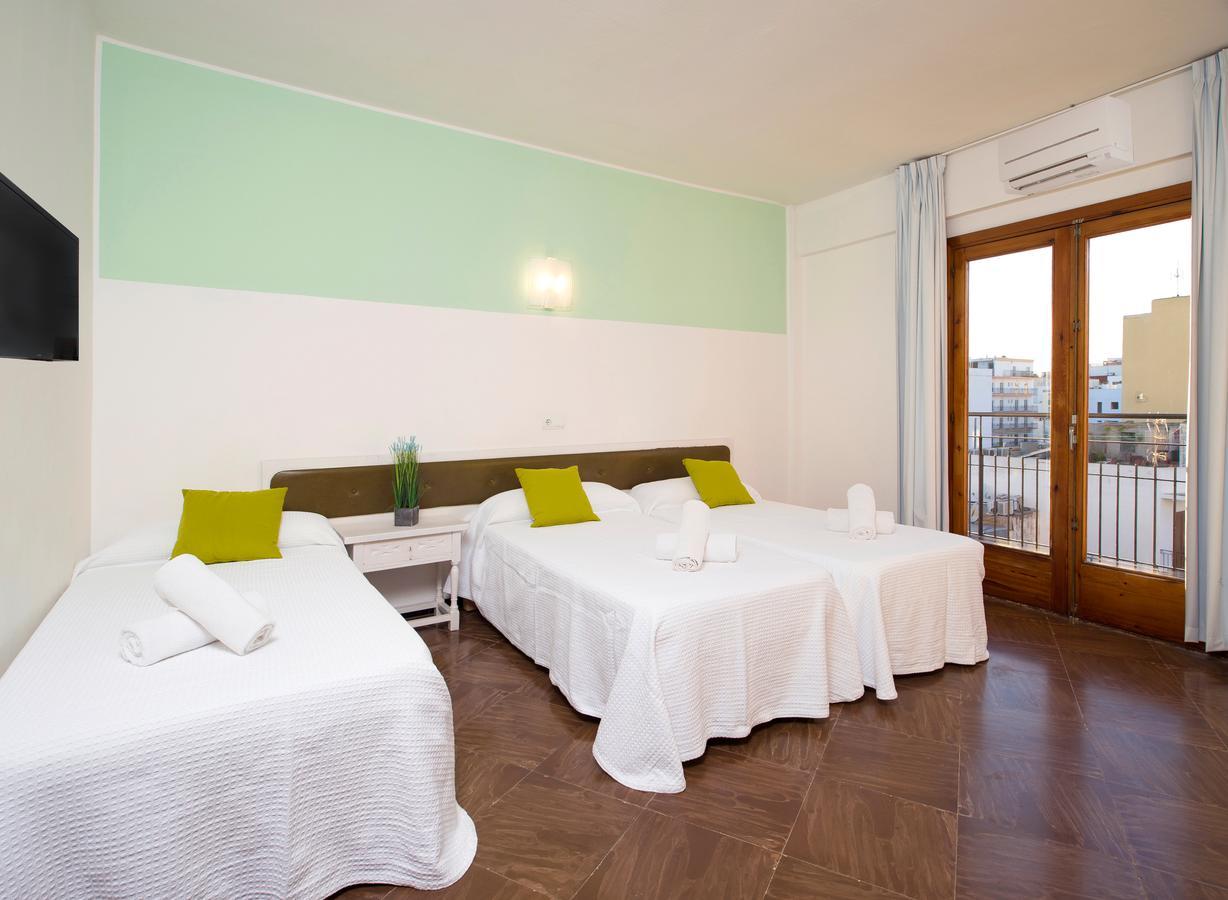 Hostal Alicante Sant Antoni de Portmany Екстериор снимка